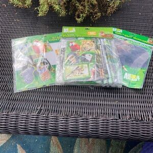 Animal Planet party favor pack, banner and stand up centerpiece